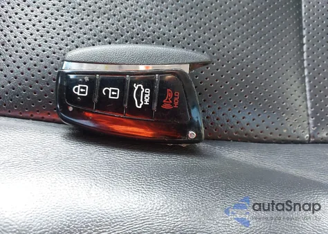 2016 Hyundai Equus Signature from USA, damaged, VIN KMHGH4JH3GU104581